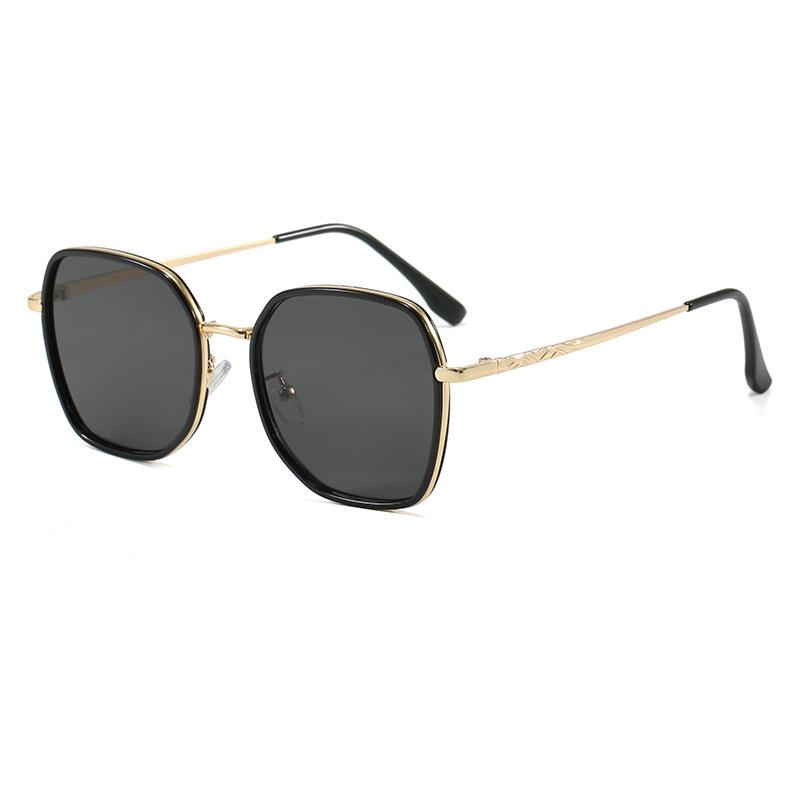 New Women s Korean-style Harajuku retro sunglasses, trendy slimming sunglasses for ladies Black frame with gold acc