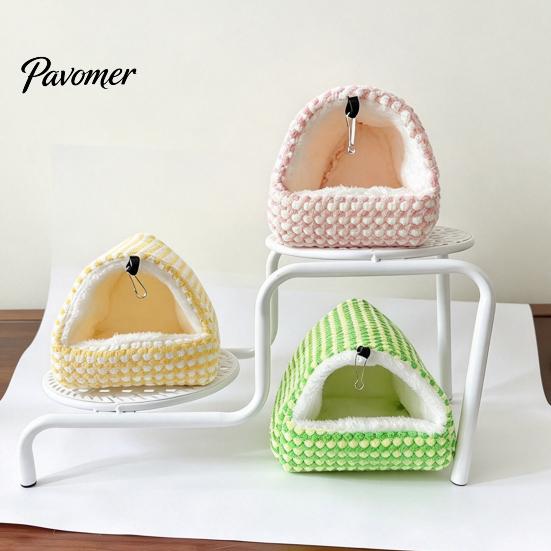 Plush Hanging Bird Nest Parrot Bed, Winter Sleeping Hut, Cozy Fleece Hideout Cage Cave Accessory for Cockatiels Budgies Lovebirds Small Birds