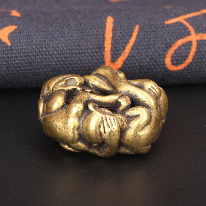 Vintage Brass Funny Three Monkeys Ornaments No See No Listen No Say Monkey Figurines Desktop Decorations Key Chain Pendants Accessories