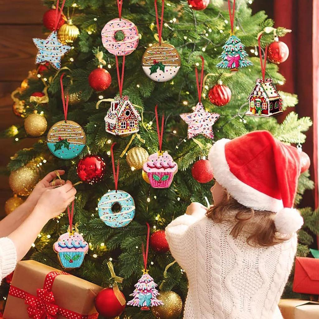 Wooden Christmas Ornaments 24 Pieces Party Decoration 2D Double-Sided Printing Donut Cake Christmas Tree Decorations for Winter