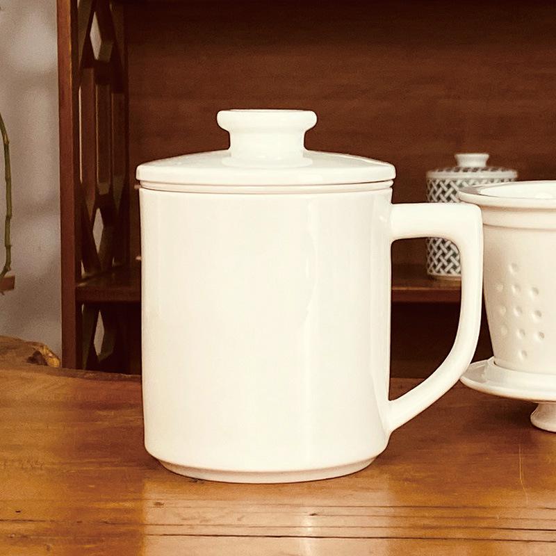 Gold Rim Ceramic Tea Strainer Cup with Lid and Mesh Filter