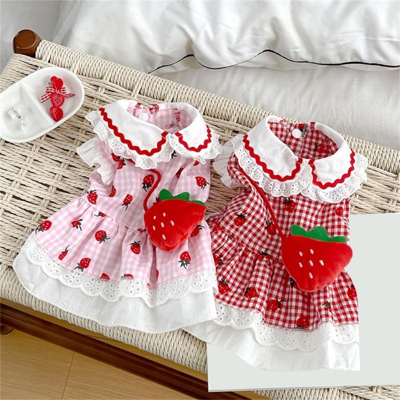 Lovely Strawberry Pet Outfit Fashion Small Pet Dress Eye Catching Pet Dress for Fashion Small Dogs and Cats