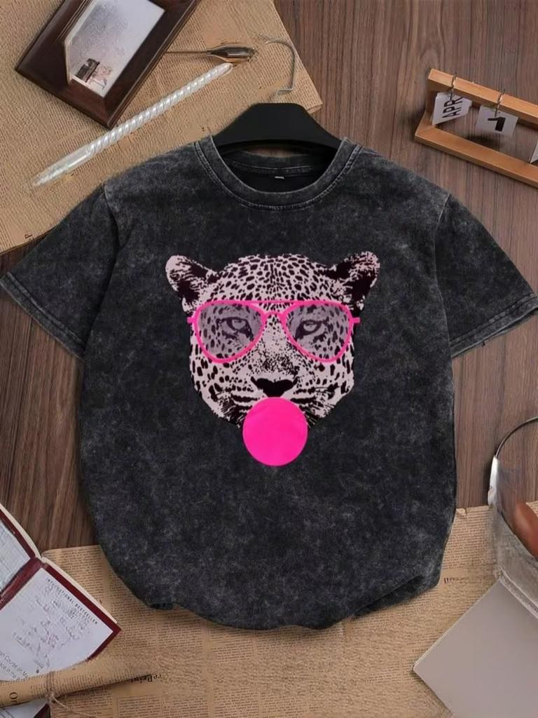 T-shirt Cool Tête de Léopard Avec Lunettes Roses Chewing-gum Graphique Lavage Vintage Col Rond Décontracté Manches Courtes Vêtement Quotidien Streetwear