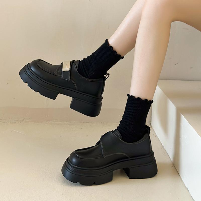 Metal buckle Mary Jane small leather shoes women's 2025 new platform Maillard British style loafers spring and autumn single shoes