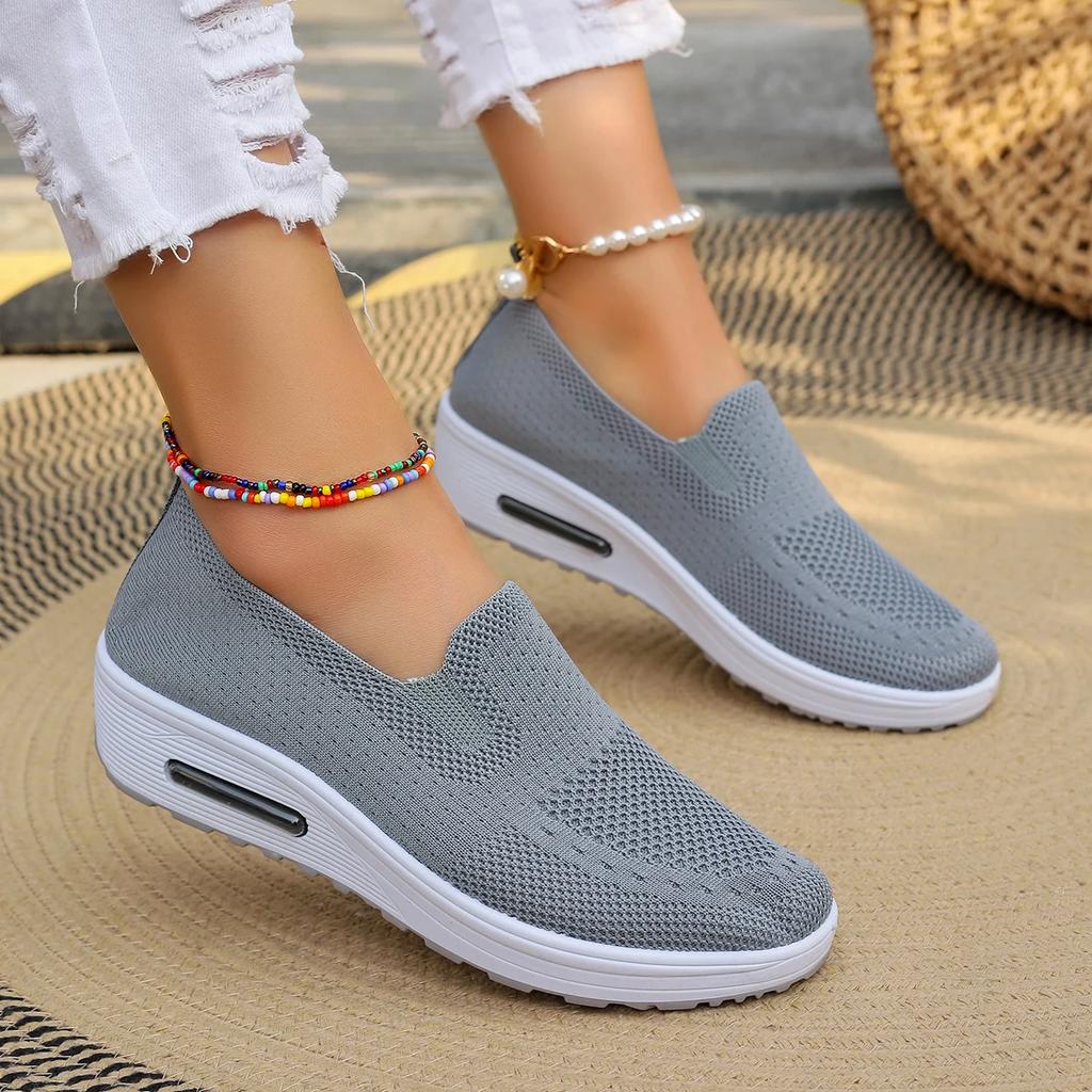 Fashion Women Casual Sneakers Summer Lightweight Comfortable Outdoor Sneakers Breathable Designer Walking Shoes Women Zapatos De Mujer