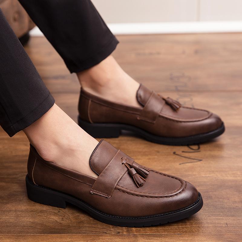 Men's Shoes Four Seasons New Casual Fringed Leather Shoes Men's Fashion Foot Cover One Pedal Loafers Trendy Small Leather Shoes Men
