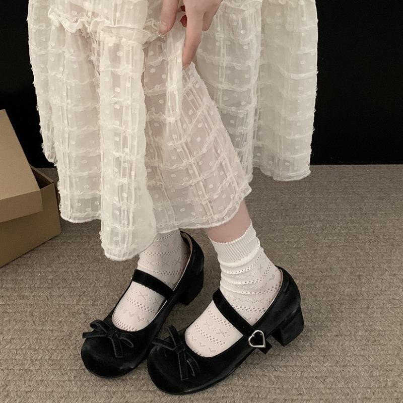 Fashion Women's Round Head Pink Thick Heel Mary Jane Shoes 2025 New Sweet Vintage Women's Bow Round Head Cute Designer Shoes Pink Heels