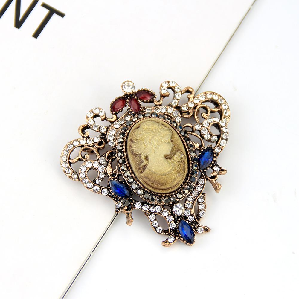 Vintage Victoria Head Brooch Ladies Vintage Gold Resin Rhinestones Ethnic Banquet Lapel Jewelry Party Gift