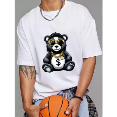 T-shirt in Cotone Orso Bianco con Occhiali da Sole e Catena d'Oro Simbolo del Denaro Stampa Streetwear Casual da Uomo