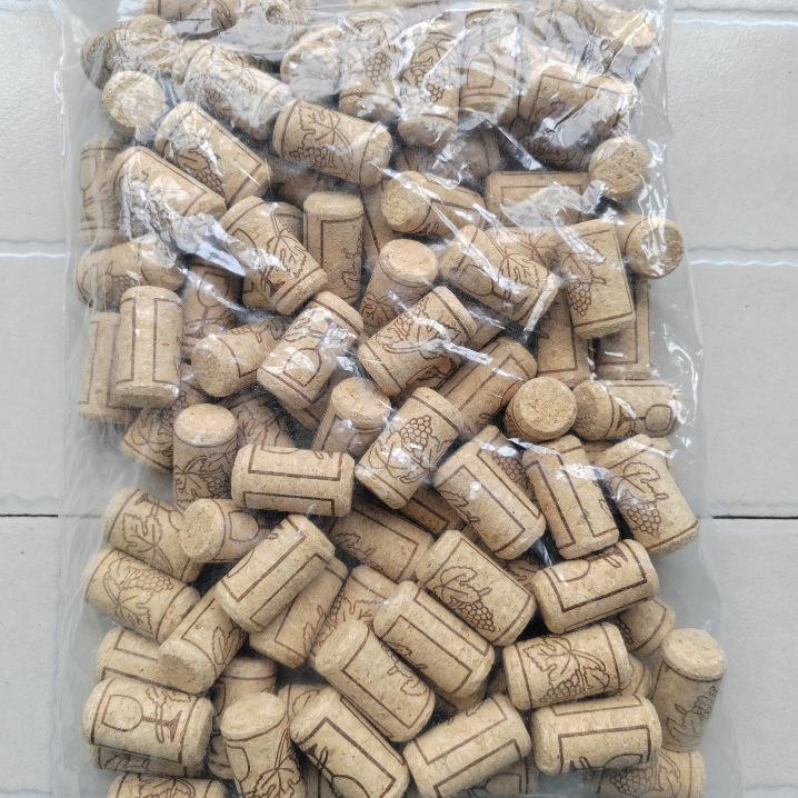 Hochdichte Natur-Synthetik-Korken für Wein- und Champagnerflaschen