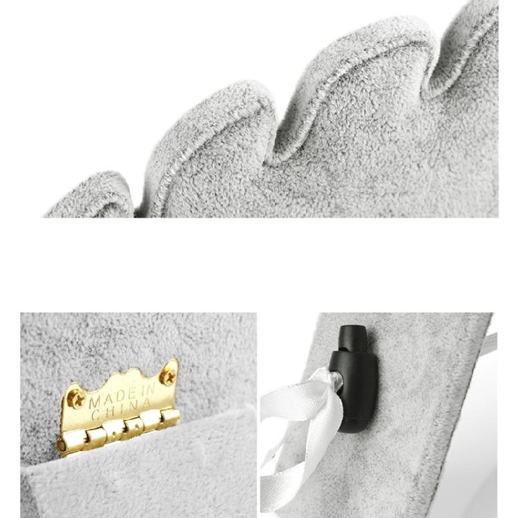 Sophisticated Jewelry Display Rack Enhancing Necklace Appeal for Retailers, Exhibitors, and Home Decors Enthusiasts