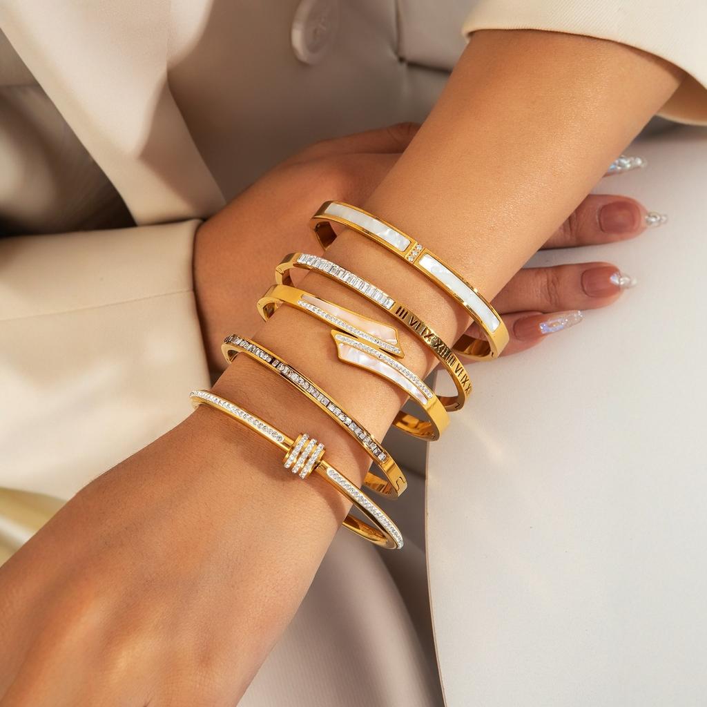 Htpwe Stainless Steel Zirconium Shell Bracelet For Women 18k Gold Plated Couple Holiday Gift Bracelet Party Daily Zircon