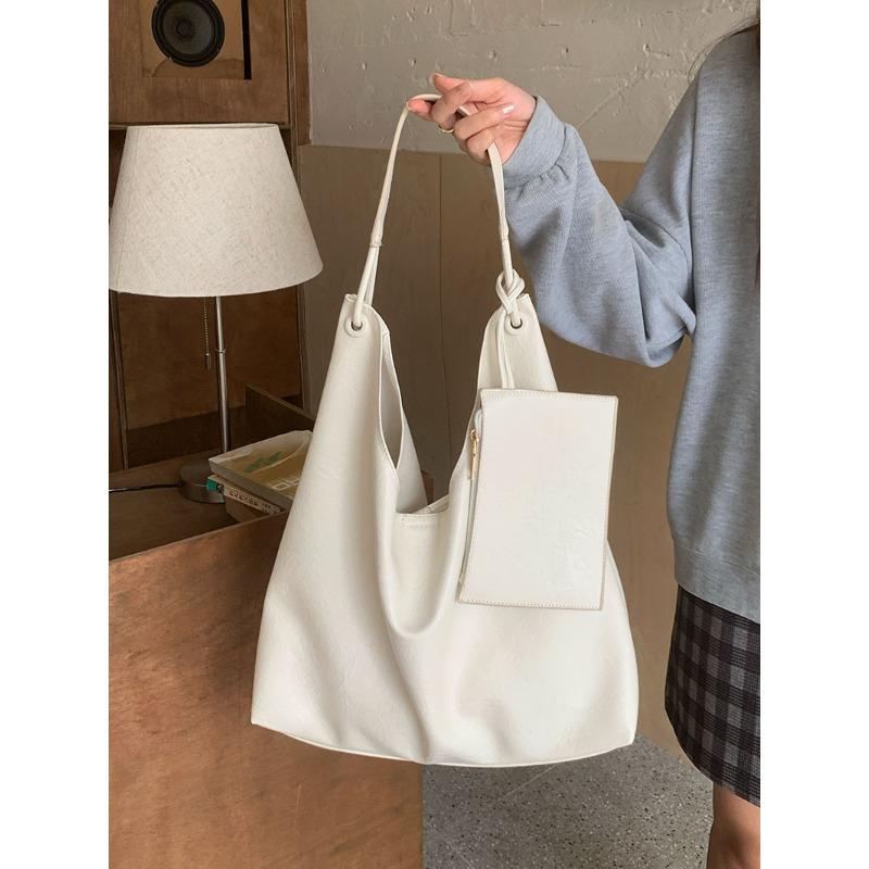 New Autumn and Winter Ins Casual Versatile Commuting Large Capacity Soft Pitot Bag Student Class Shoulder Bag Women