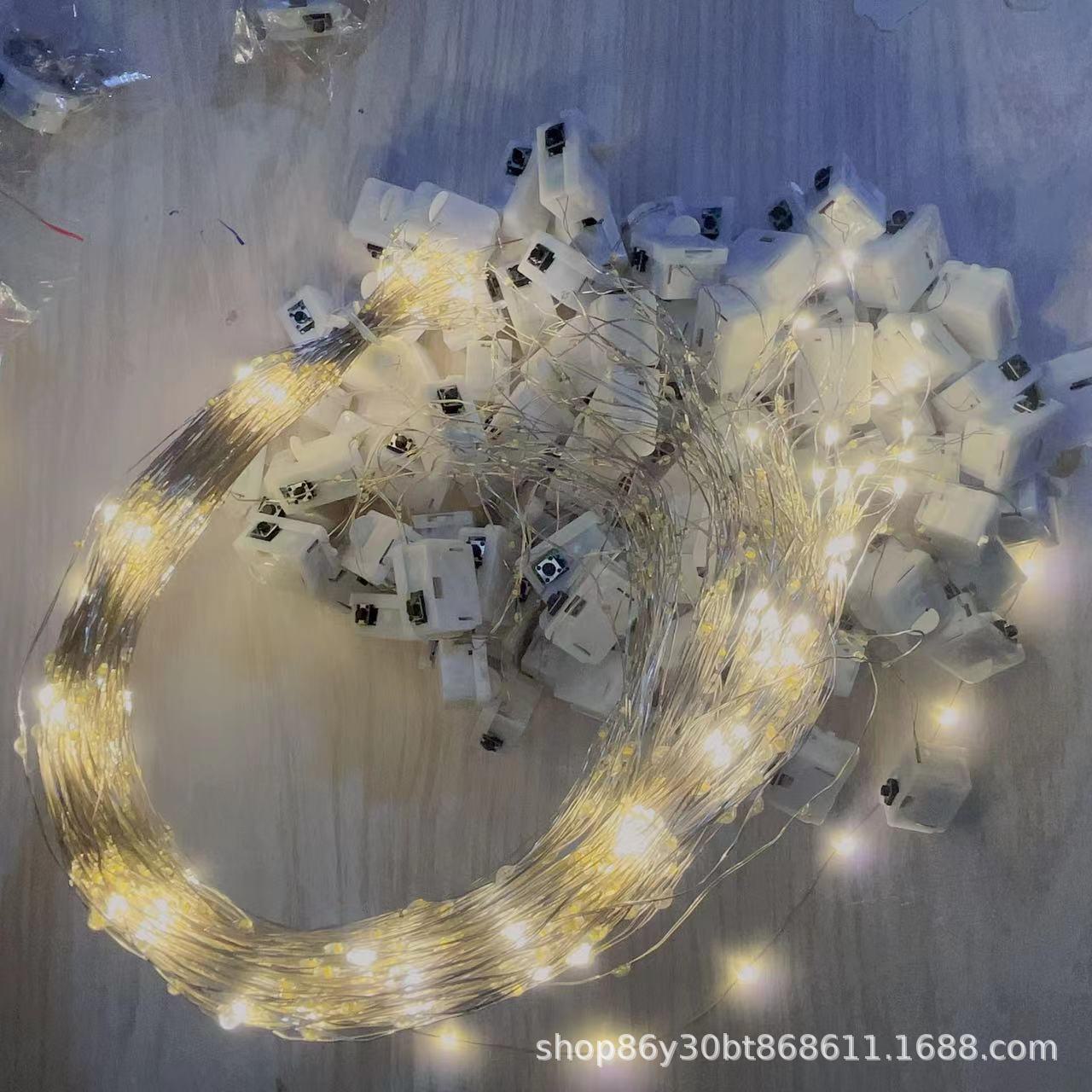 

Светодиодные рождественские огни: Гирлянда из медной проволоки с разноцветными светодиодами в форме звезд и батарейным отсеком для праздничного украшения. 0.7m 14 lights bulk теплый белый