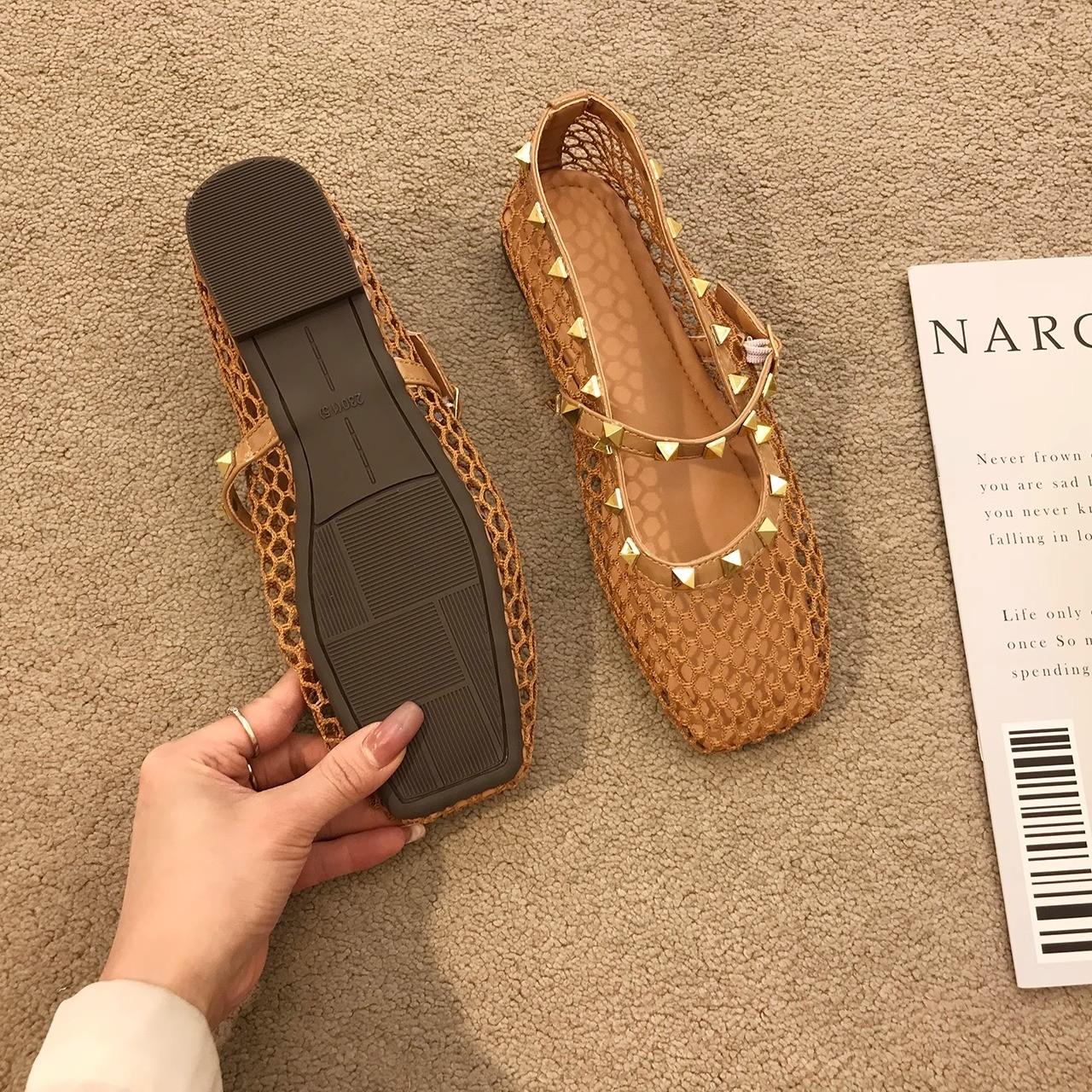 

Модные французские сандалии с вырезами в стиле «нюдовый абрикос» для женщин, летние с заклепками, в стиле «фея», богемные для отпуска, туфли-лодочки Мэри Джейн 35