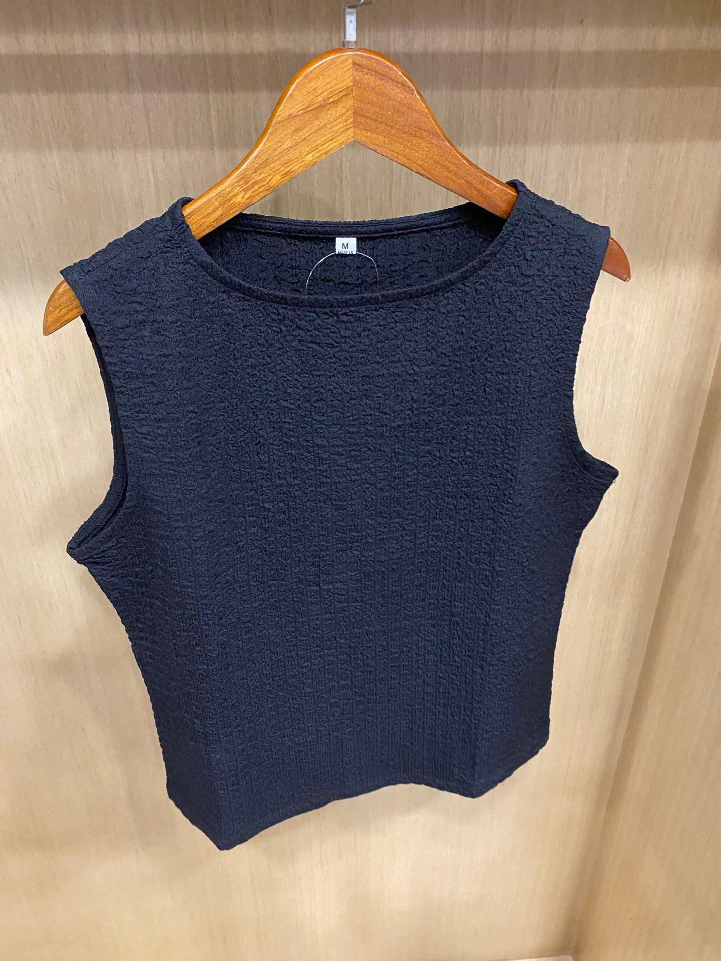 

Сладкая и пикантная женская футболка без рукавов с присборенным вырезом-лодочкой, коллекция весна/лето 2025 Large темно-синий