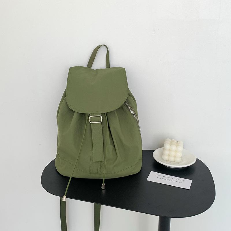 Neuer koreanischer Nylon-Rucksack für Damen, Großes Fassungsvermögen, Hohe Qualität, Ins Mode, Einfach, Vielseitiger Studentenrucksack