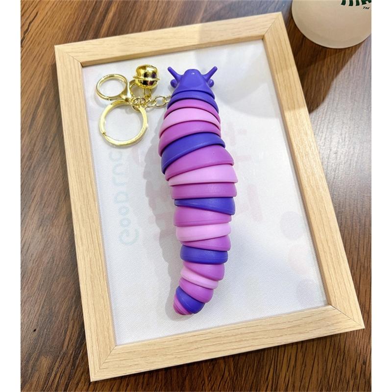 Chaveiro de Plástico Lagartas Fofas e Coloridas Criativo e Desenho Animado Animal Pingente de Decoração de Bolsa