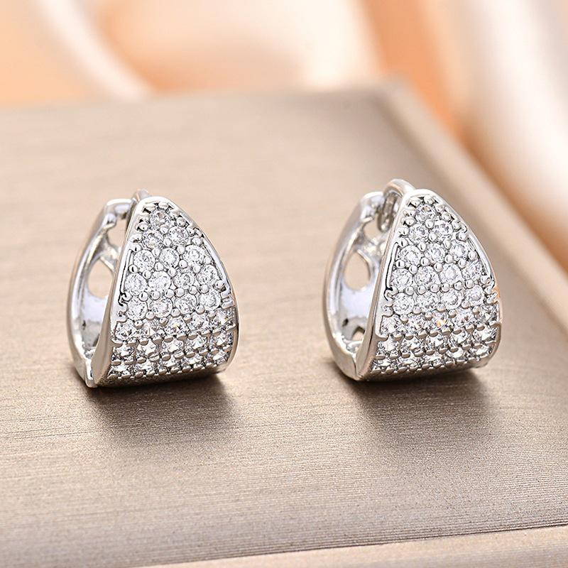 Japanese-Korean Style Zirconia Hollow Gold-Plated Earrings: Simple, Elegant, Versatile