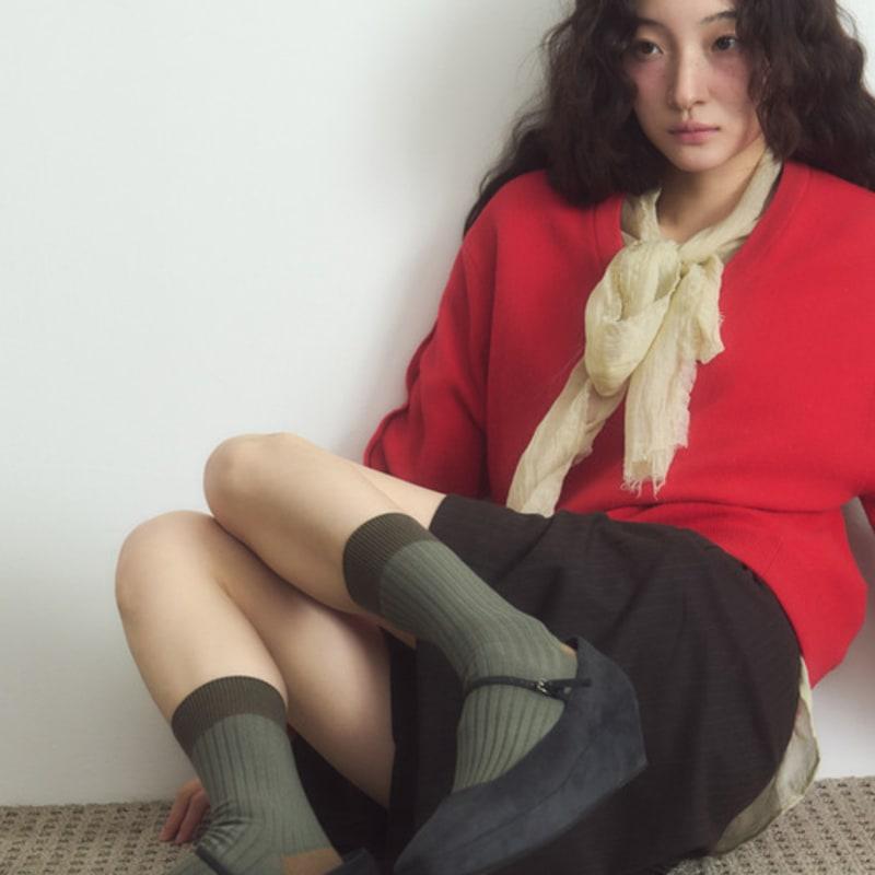 

i hate monday [IHM25FWS41] Two-tone lip socks khaki gray FREE