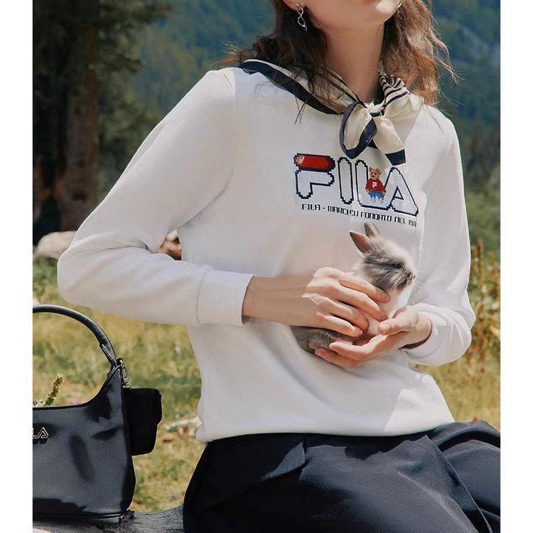 Fila Logo Classic Crewneck Fleece Pullover Vintage Sweatshirt Women Sweatshirt White F51W248290FWT