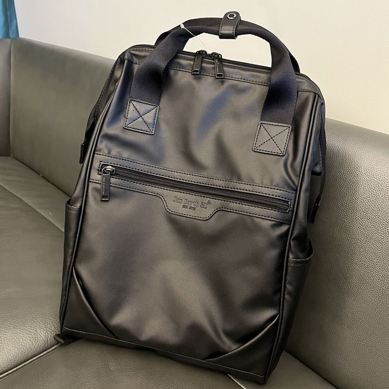 

Limited Black Gold Version Female Waterproof Work Clothing Student Backpack Black