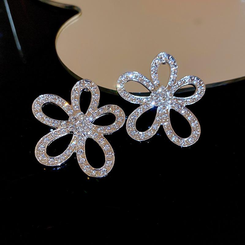 Silver Needle Zircon Star Flower Tassel Stud Earrings - Elegant and Fashionable Women's Accessory