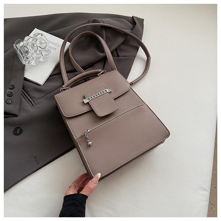 2025 Women's Bag Simple Fashion Versatile Backpack Bag Niche Design High Sense Light Luxury Shoulder Messenger Bag