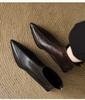 Women's Retro Brown Chelsea Boots: French Pointed Toe, Elastic Slim Fit, Chunky Low Heel, 2026 Autumn/Winter Collection