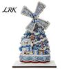 Kerstman Bureau Centerpiece Kerst Windmolen Houten Ornament, Decoratief Ambacht met Draaiend Peperkoekhuis Tafeldecor Bladen, Handgemaakt