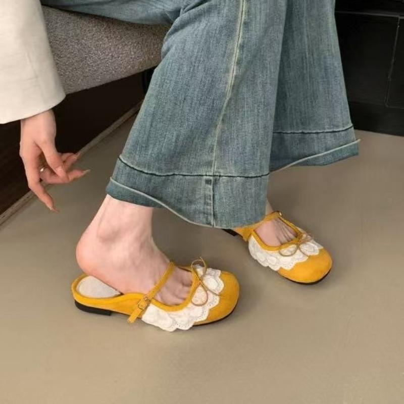 Mode 2025 Sommer Neue Damen Sandalen Mode Koreanischer Stil Weiche Sohle Rutschfest Vielseitig Blumen Süße Dame Prinzessin Spitze Ballerinas