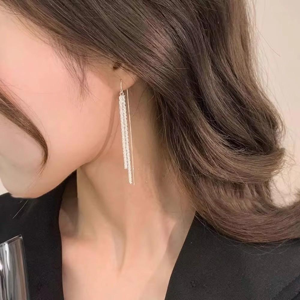 1 Pair Trend Rhinestone Long Tassel Drop Earrings Silver Color Crystal Chain Drop Earrings Shiny Bling Earring Jewelry Women