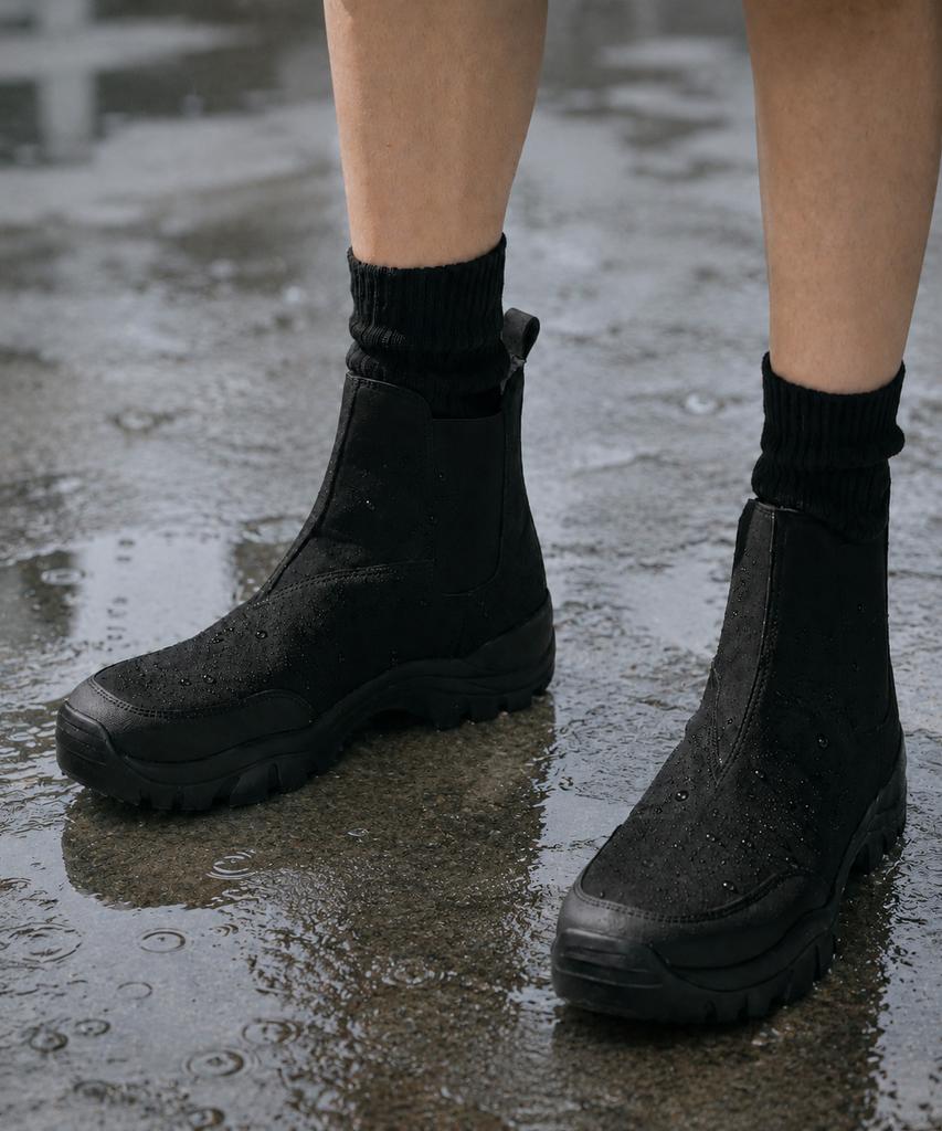 Romantic Move Rugged Utility Waterproof Boots R26M500 (Black)