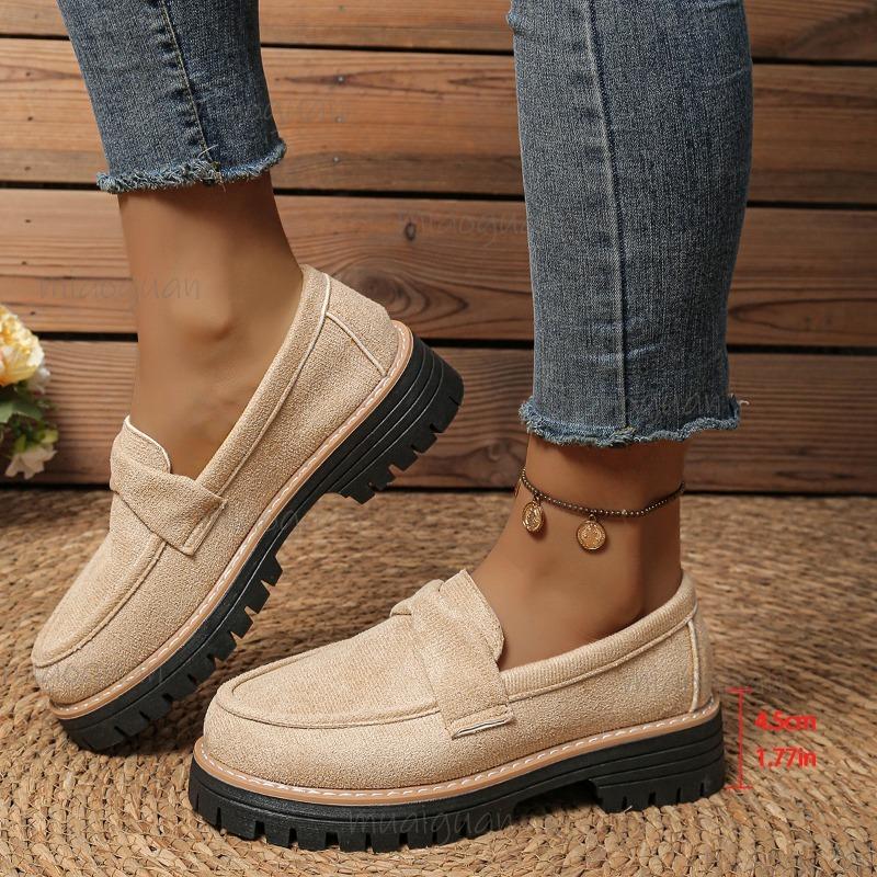 British Style Slip on Suede Leather Shoes Women Vintage Platform Loafers Casual Mid Heel Pumps for Women Comfortable Footwear