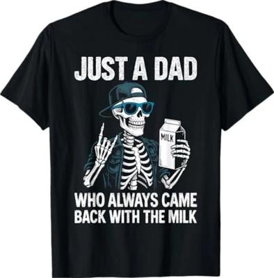 Solo un papà che tornava sempre con il latte T-shirt per la Festa del Papà