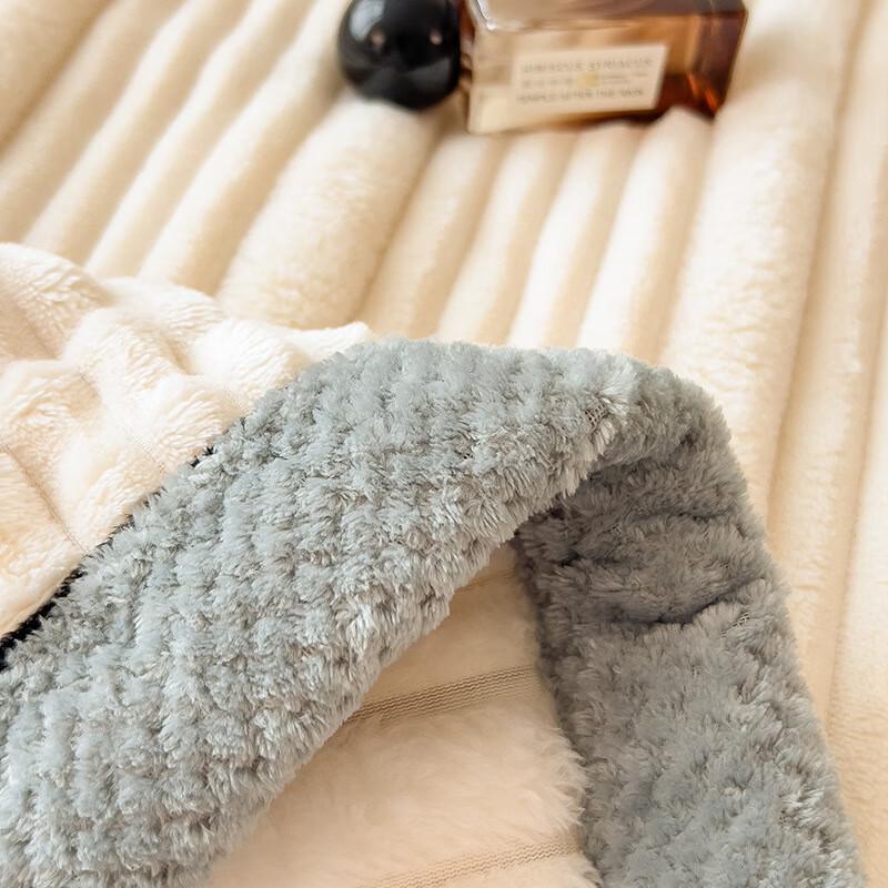 Soft Thickened Flannel Coral Fleece Blanket