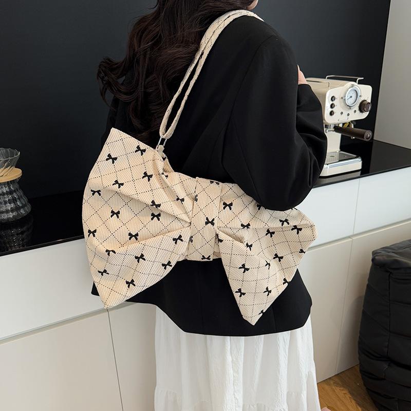 Cute Cherry Underarm Bag Summer New 2025 Fresh Literary Versatile Shoulder Bag Personalized Bow Messenger Bag