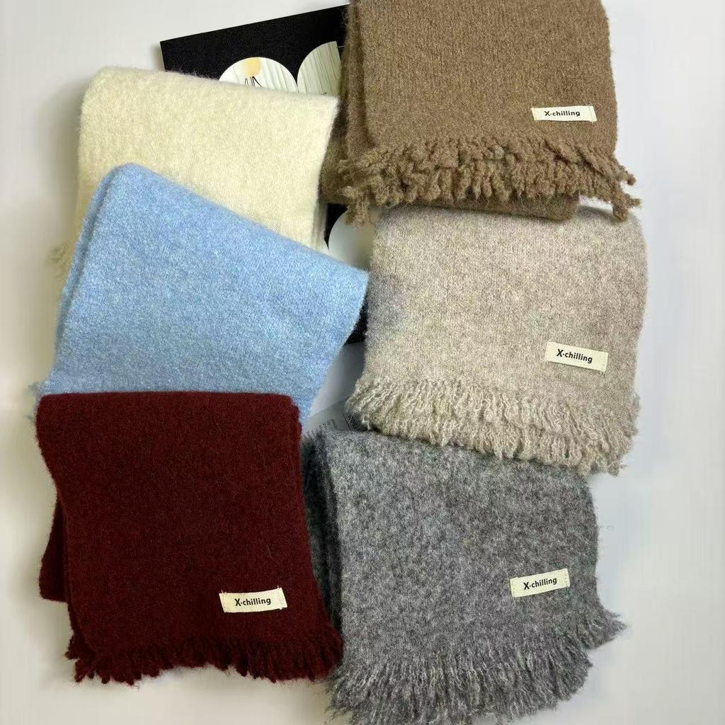 Wełniany Szalik Dzianinowy w Koreańskim Stylu z Frędzlami dla Kobiet – Wszechstronny, Ciepły i Stylowy