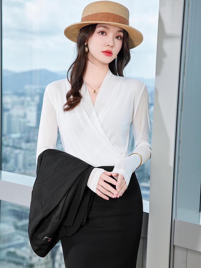 2025 Autumn Korean Style Long-Sleeve V-Neck Mesh Top for Women