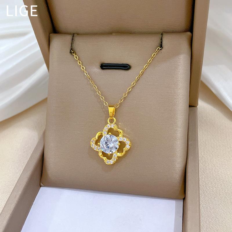 Titanium Steel, Sky Four-Leaf Flower Light Luxury Temperament Gorgeous Full Diamond Necklace Female Versatile Collarbone Chain Titanium Steel Chain