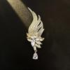 Elegant Rhinestone Animal Brooch: High-End Flower Design for Women's Coats and Accessories
