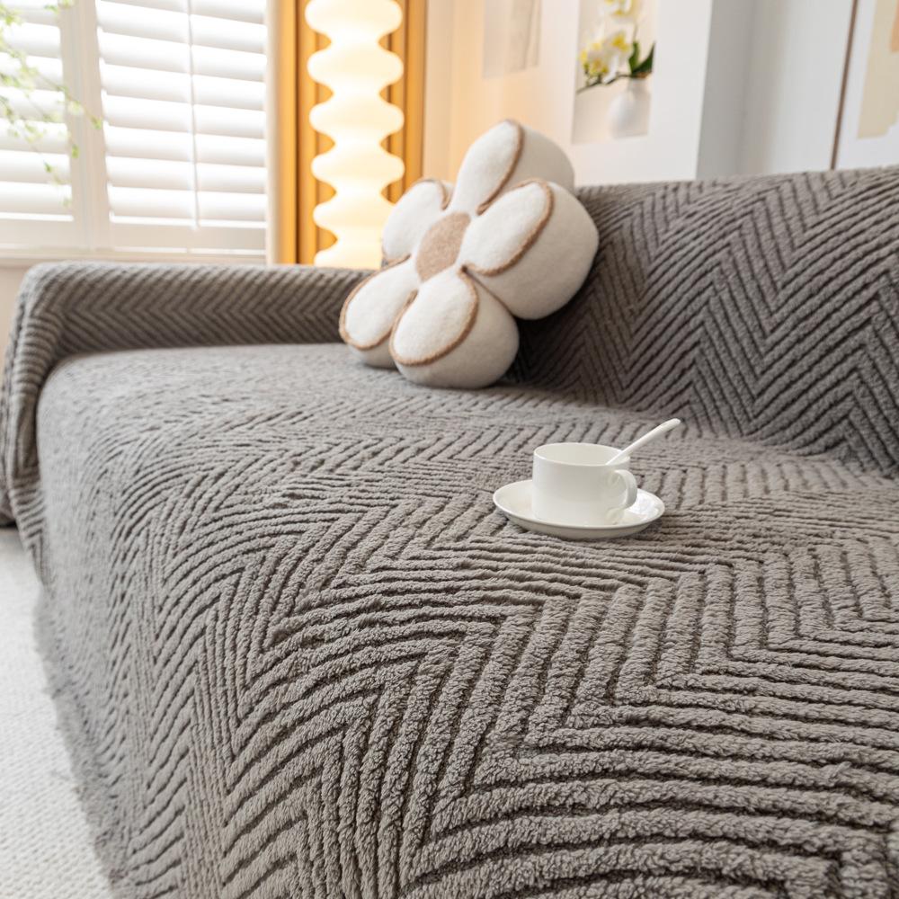 Herringbone Pattern Winter Plush Sofa Cover Towel Cushion Leather Sofa Cushion All-Inclusive Winter Full Cover Blanket