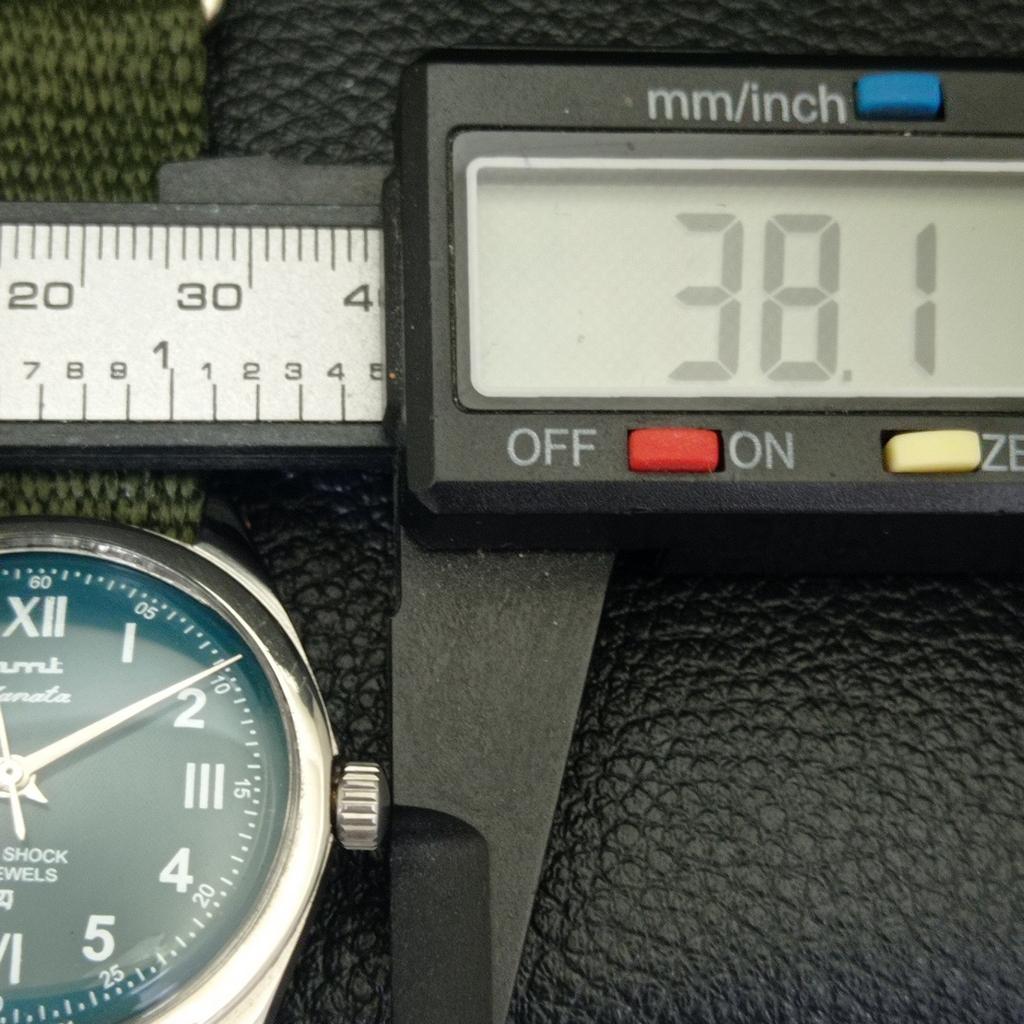 VINTAGE HMT JANATA HAND-WINDING INDIAN MENS GREEN COLOR DIAL WATCH a700083-5 R201-a700083
