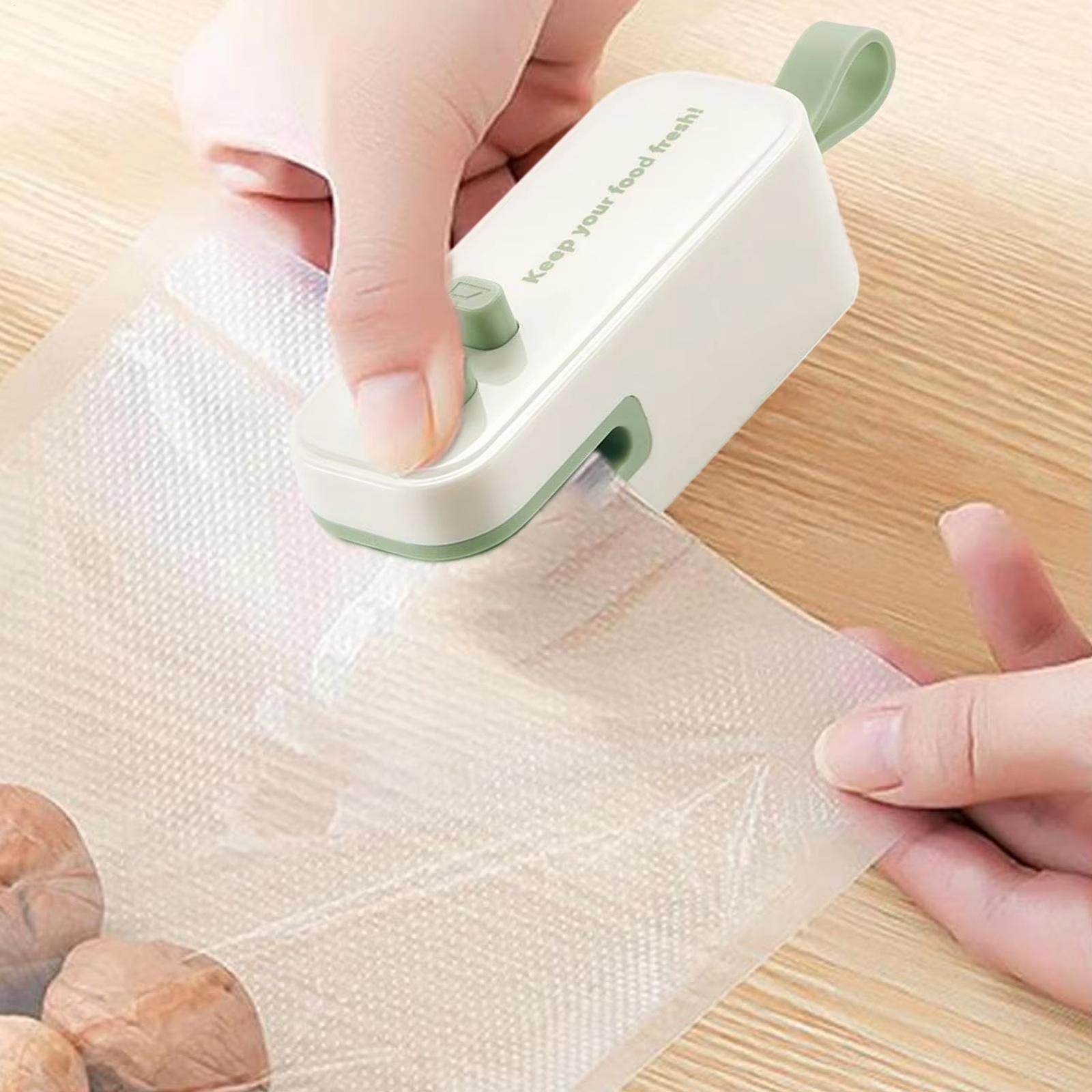 

Portable Bag Sealer Household Food Storage Plastic Package Sealing Tool one size зелений