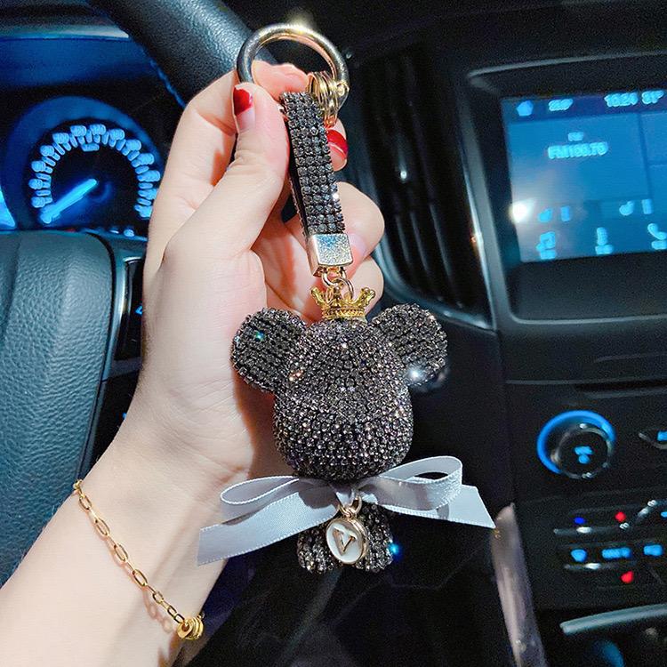 Fashion Full Rhinestone Big bBear Car Key Chain Cute Doll Creative Name Letters to Develop Bag Pendants.