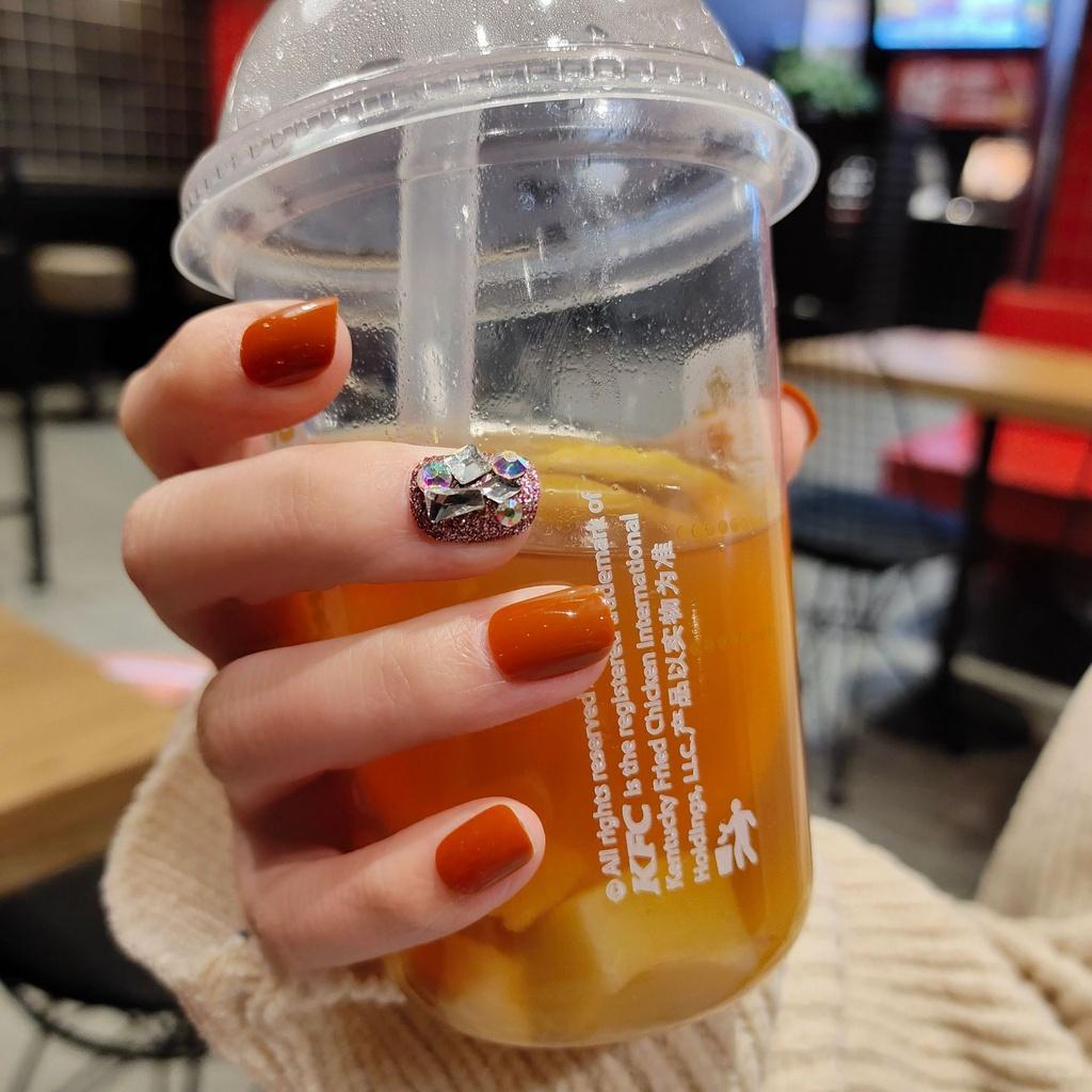 B337 Mädchenhafte Fantasie Trendige und entzückende Nagelkunst für Schülerinnen und Teenager