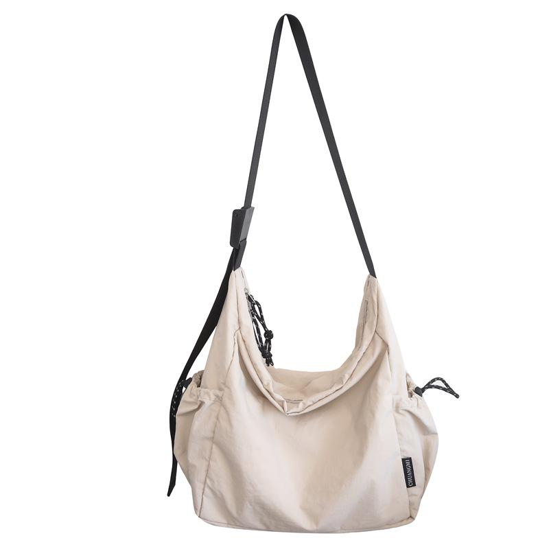 High-Capacity Retro Nylon Shoulder Bag - Unisex Fashionable and Versatile Handbag