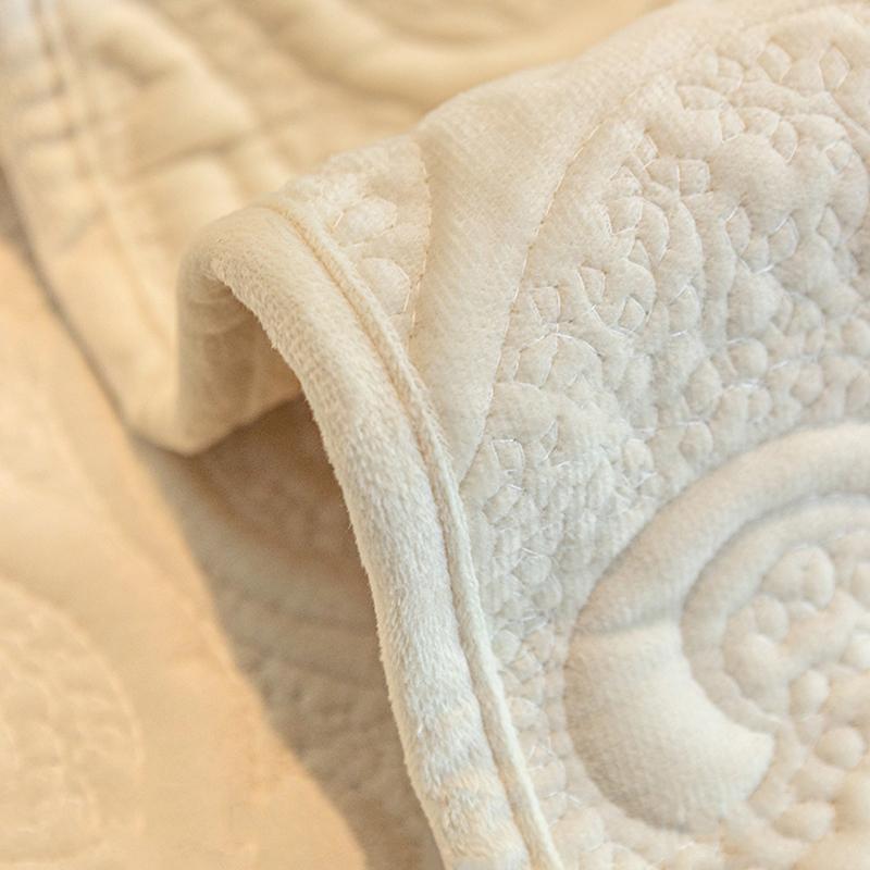 Fall and Winter Short Plush Sofa Covers High Quality Non-Slip Couch Cushion Living Room Decoration Nordic Universal Sofa Towel