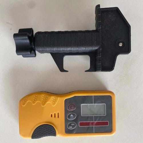 Self-Leveling Rotating Laser Level Receiver, Outdoor Rotating Laser Level Detector with Heavy-Duty Clamp, Red Light