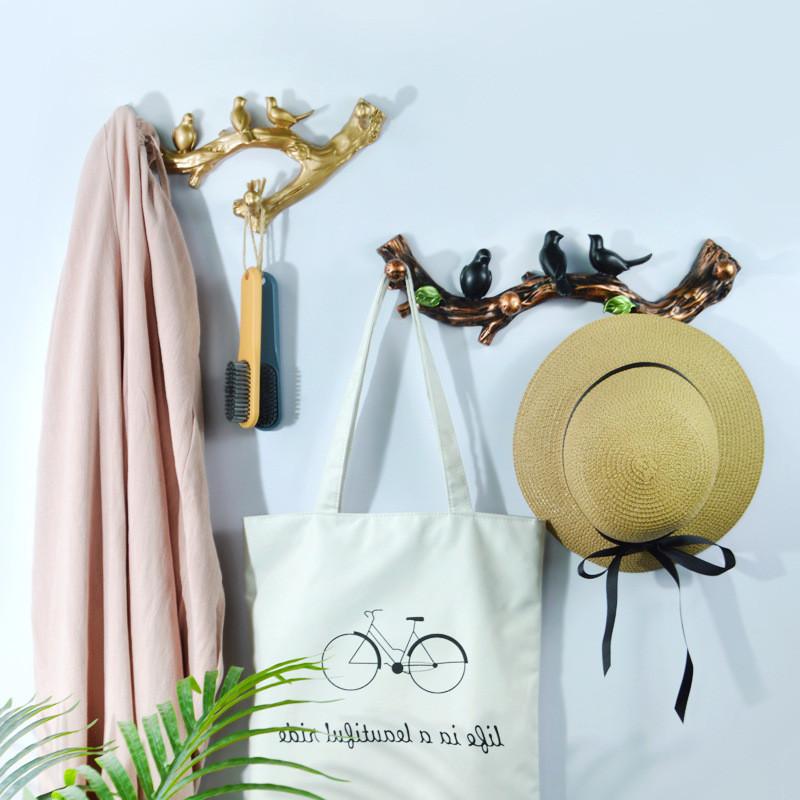 Sleek Bird Wall Hook Resin Organizer For Bathroom And Bedroom Storage Accessory